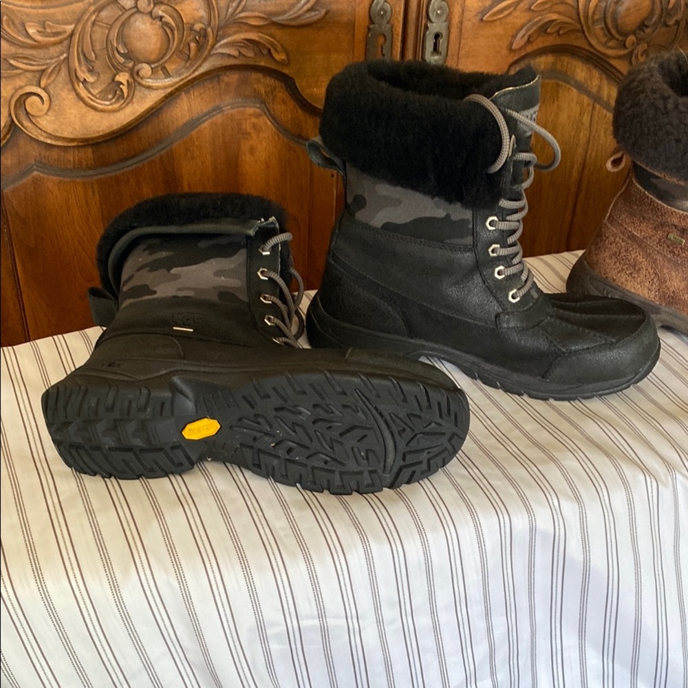 UGG Black leather hiking boots